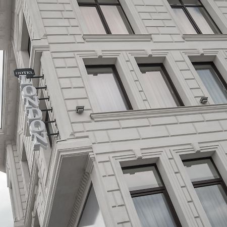 London Boutique Hotel Chisinau Exterior foto